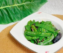 #最是家乡味 冬至大如年#奶香荷兰豆炒木耳的做法