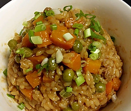 牛肉胡萝卜闷饭的做法