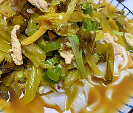 酸菜肉丝面的做法