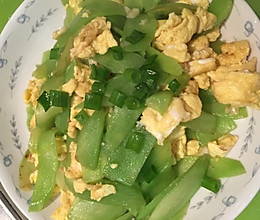 莴苣炒蛋的做法