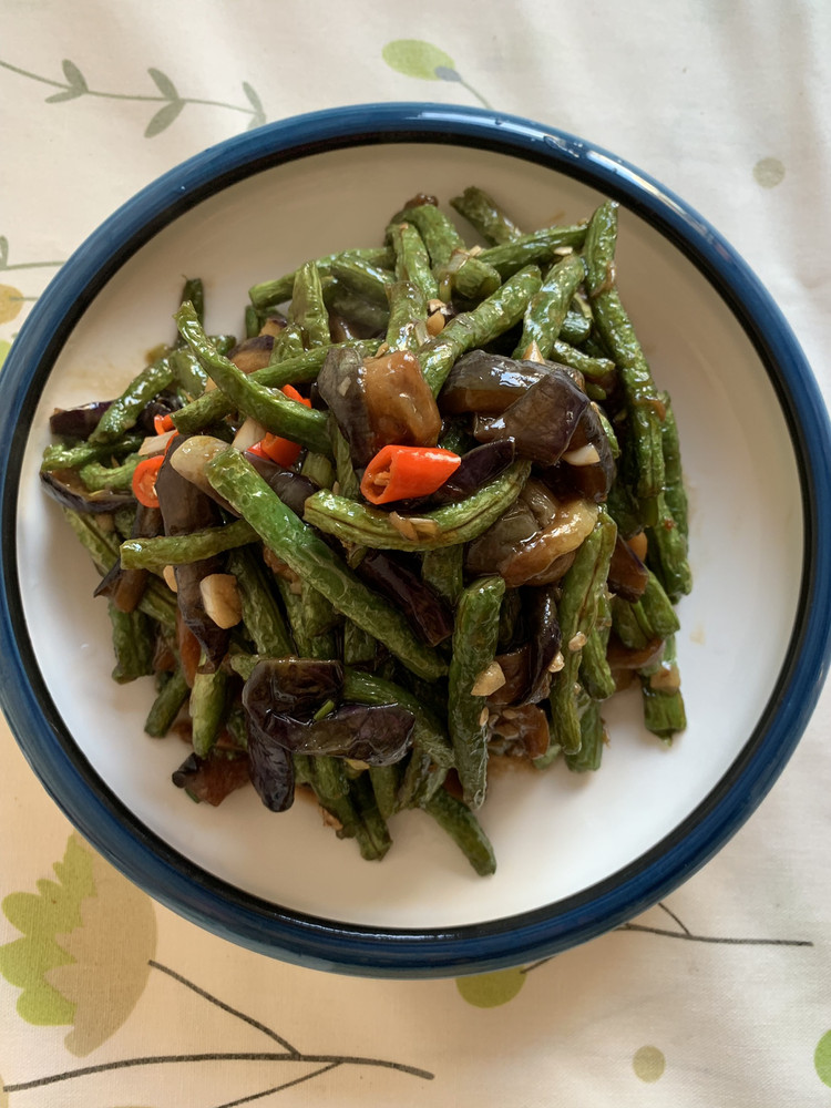 干煸茄子豆角的做法