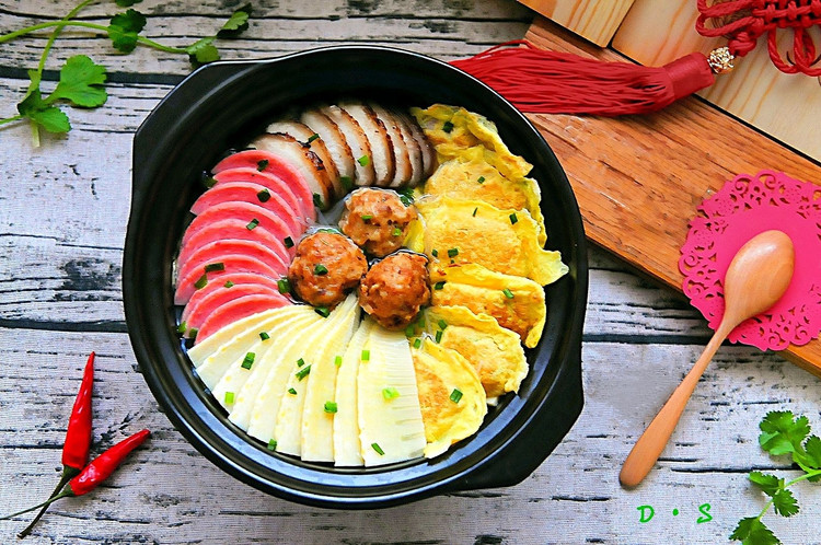 全家福砂锅的做法