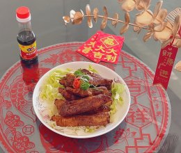 #味达美年味小馆#手抓排骨的做法