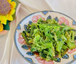 #刘畊宏女孩减脂饮食#三天都吃不腻的减脂餐西兰花拌芹菜的做法