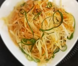 #夏日撩人滋味#凉拌土豆丝的做法