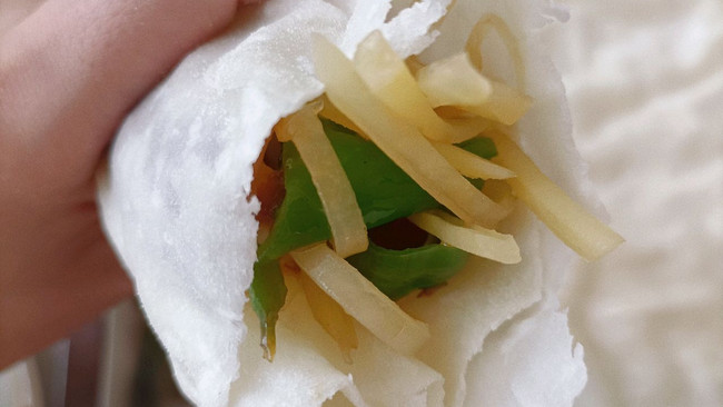 妈妈的卷饼（水烙馍）的做法