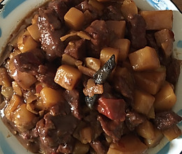土豆烧牛肉的做法