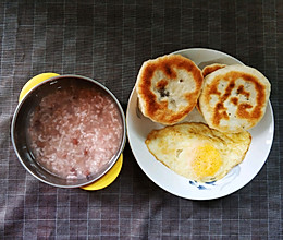 红糖芝麻饼，红豆粥的做法