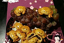 螃蟹月饼(迷你小河蟹)的做法