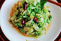 #营养小食光#炝炒圆白菜的做法
