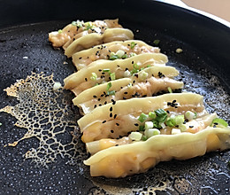 馄饨皮锅贴的做法
