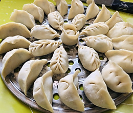 营养丰富又健脑的宝宝版猪肉芹菜饺子的做法