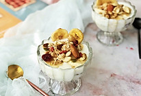 香蕉酸奶芭菲的做法