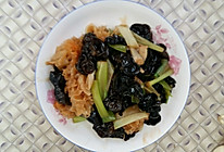 葱烧木耳的做法