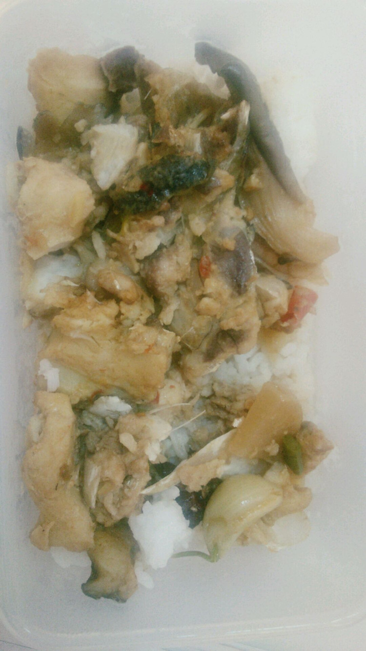泡菜鲢鱼的做法