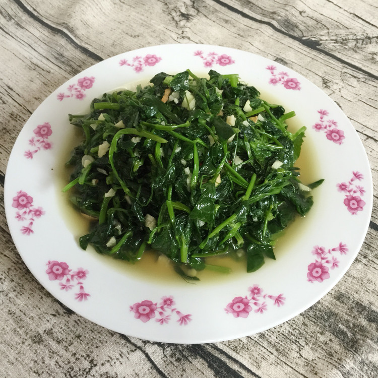 蒜蓉碗豆尖儿的做法