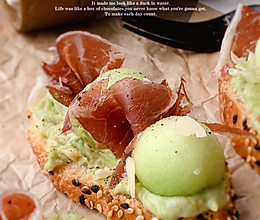 #少盐饮食 轻松生活#蜜瓜火腿三明治的做法