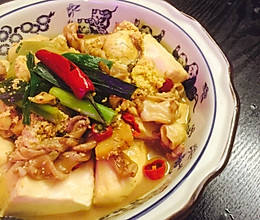 鱼杂炖豆腐的做法