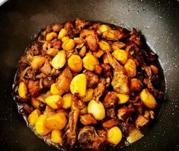 #刘畊宏女孩减脂饮食#板栗烧鸡的做法