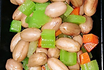 芹菜炝拌花生米的做法