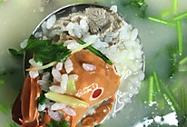 梭子蟹鱿鱼瘦肉粥的做法