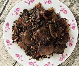 闭风儿菜炒腊肉的做法