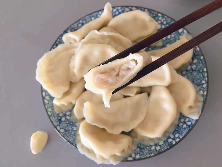 鲅鱼馅饺子常有，却难有礼数大的老丈人。的做法