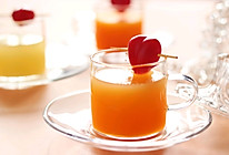 #我们约饭吧# 混合果蔬汁(苹果胡萝卜)的做法