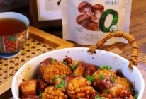 #厨房鲜香秘诀，太太乐松茸鲜，一餐一筷见鲜香#鲍鱼红烧肉的做法