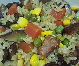 香肠熏肉什锦饭的做法