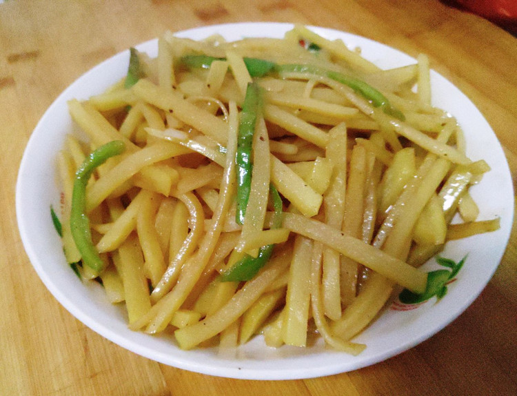 青椒土豆丝丝的做法