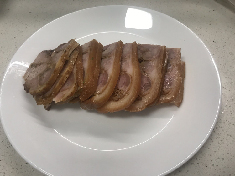 酱肘子的做法