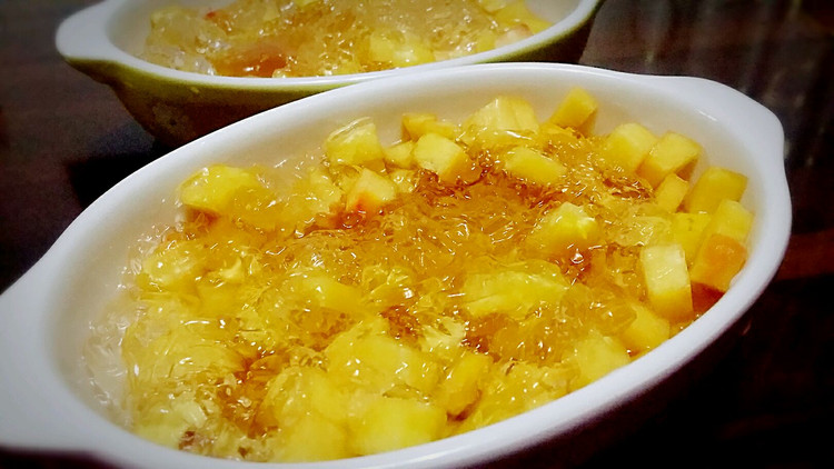 黄桃石花膏的做法