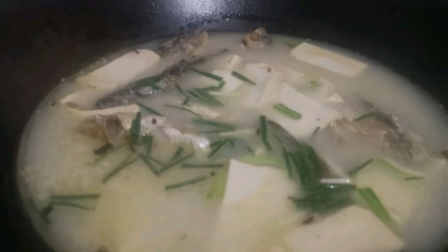 小鲫鱼汤的做法
