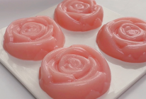 玫瑰花奶冻布丁，香甜草莓味，固体草莓牛奶🍓的做法