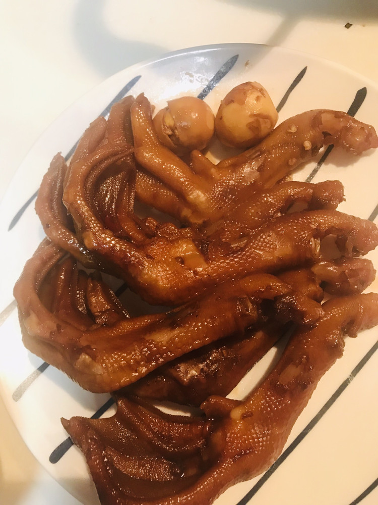 卤鸭脚板～停不下来的味道的做法