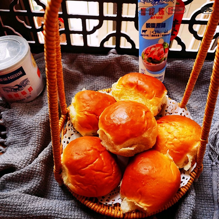 炼乳小面包的做法