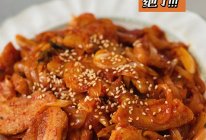 辣白菜五花肉的做法