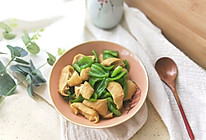 青椒炒油豆腐#雀巢营养早餐#的做法