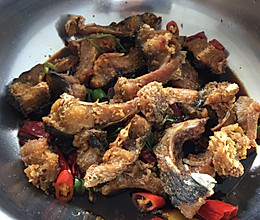 酥鱼的做法