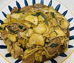 杏鲍菇炒肉的做法
