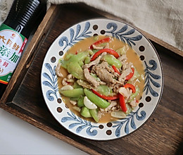 #浓情端午 粽粽有赏#丝瓜炒肉丝的做法