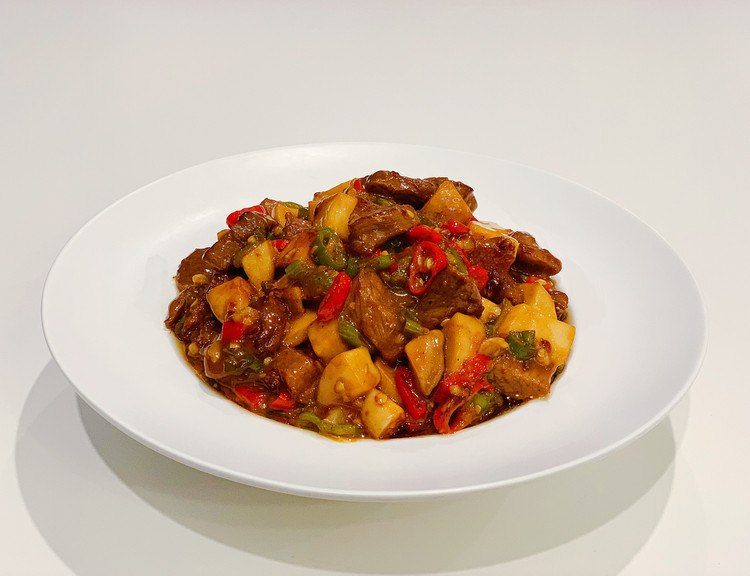杏鲍菇蒜香黑椒牛肉粒的做法
