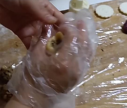 紫薯豆沙五仁月饼的做法