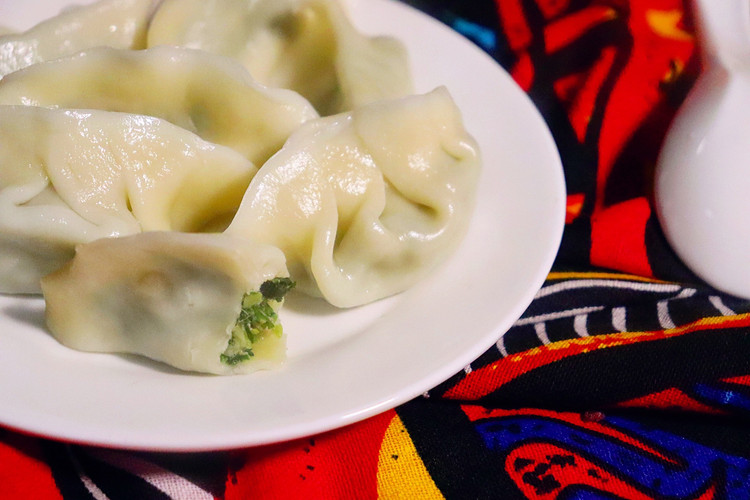 荠菜饺子：冬至到，该吃饺子了。的做法