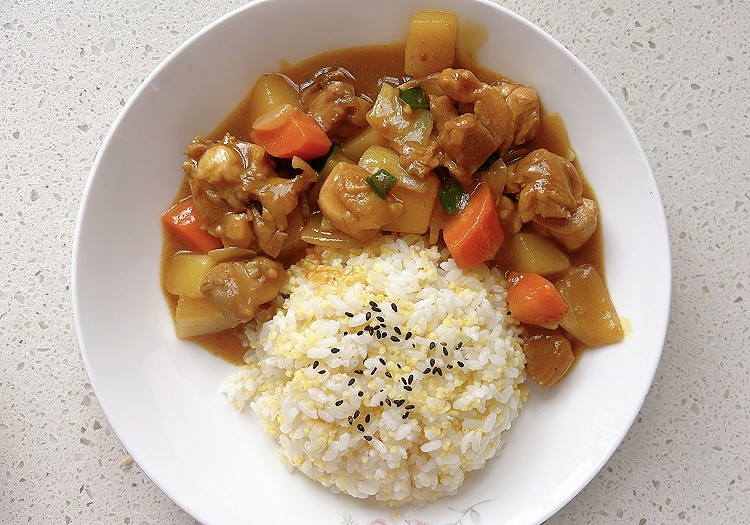 咖喱鸡肉饭的做法