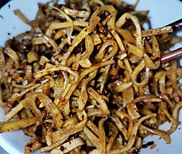 #我们约饭吧#超级简单的麻辣豆腐丝的做法