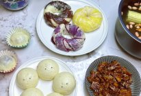 椰蓉奶黄包、紫薯包、豆沙包的做法