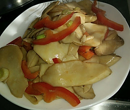 红椒当恋鸡腿菇的做法
