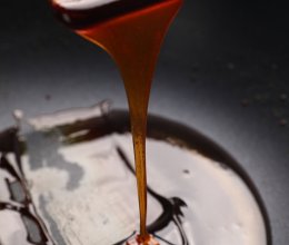 炒糖色怎么炒，炒糖色的方法和技巧的做法